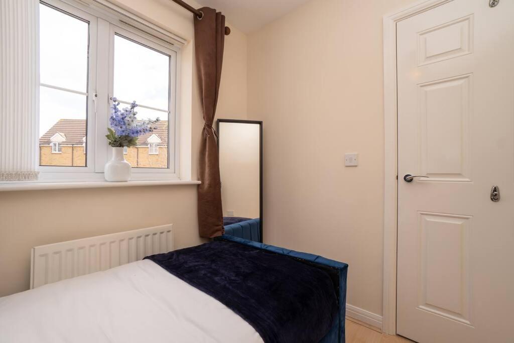 Bristol's Coach House - 2 Bedroom Detached With Secure Parking Апартаменты *