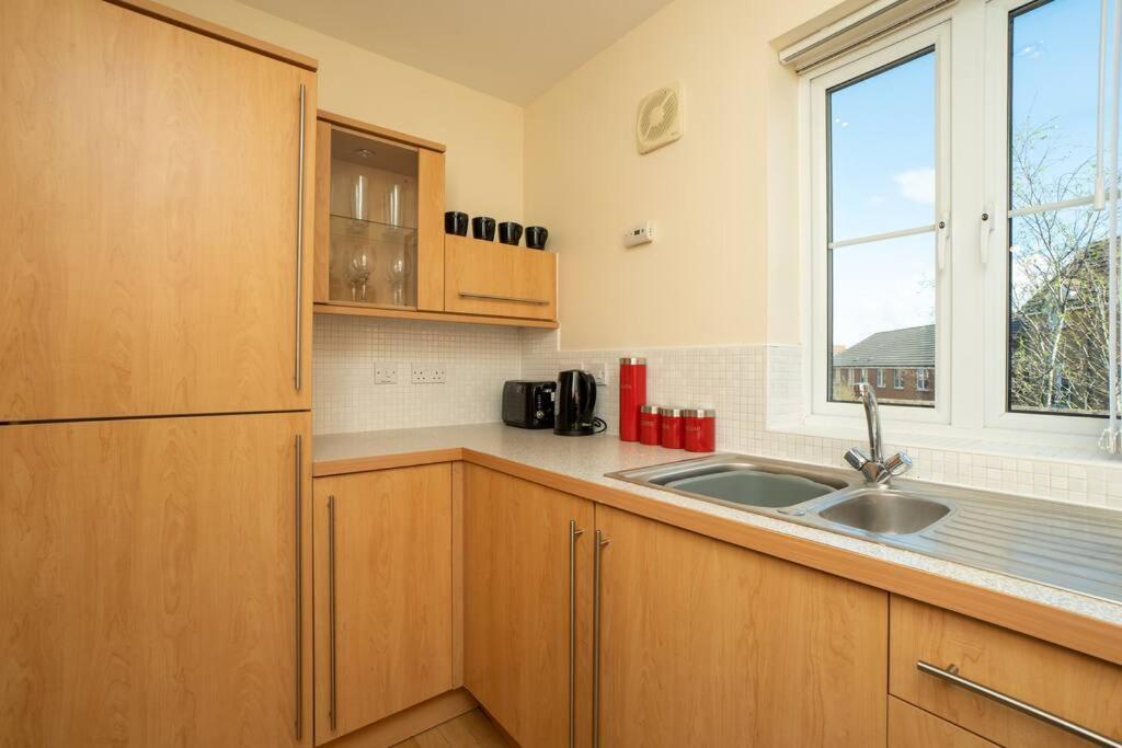 Bristol's Coach House - 2 Bedroom Detached With Secure Parking Апартаменты *